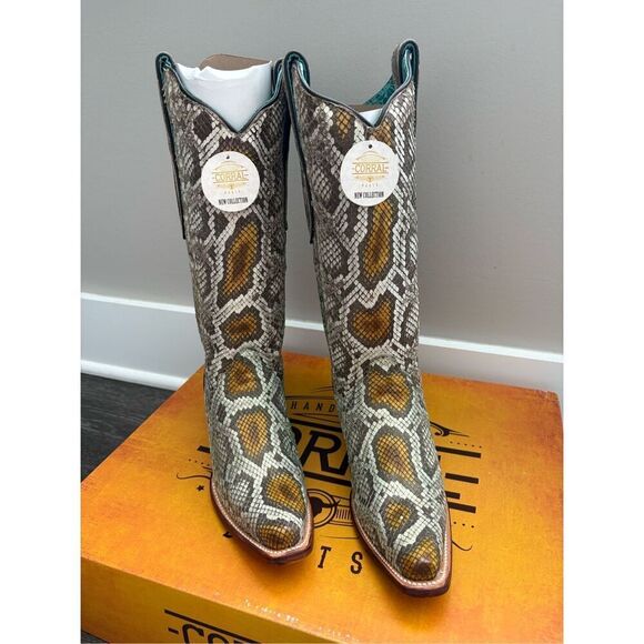 NIB Corral Gold Full Python Limited Edition Women’s Cowboy Boots Size 7.5 - Picture 3 of 11